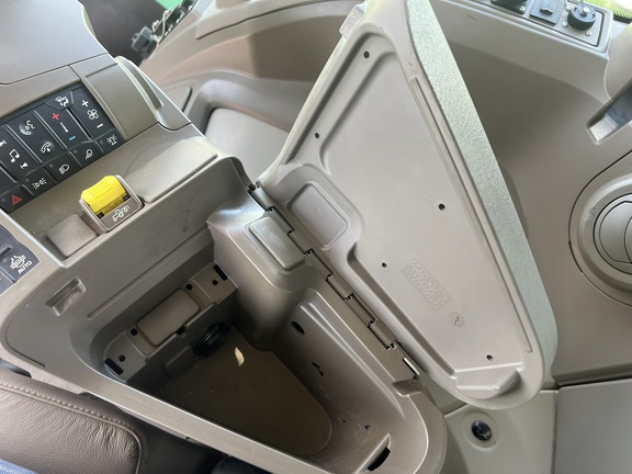 2022 John Deere 9RX 640 Tractor Rubber Track