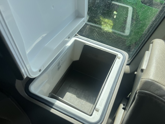 2022 John Deere 9RX 640 Tractor Rubber Track