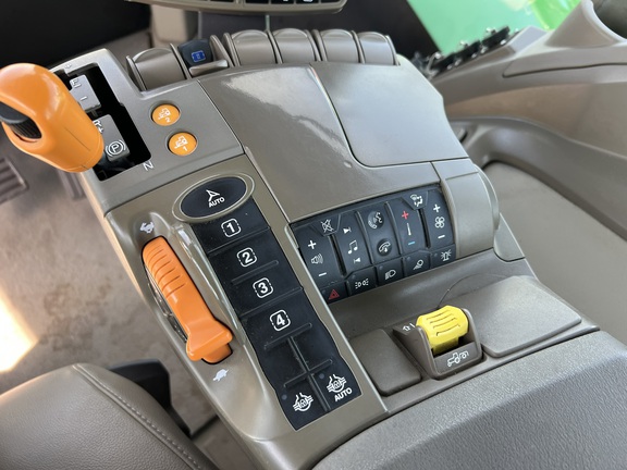 2022 John Deere 9RX 640 Tractor Rubber Track