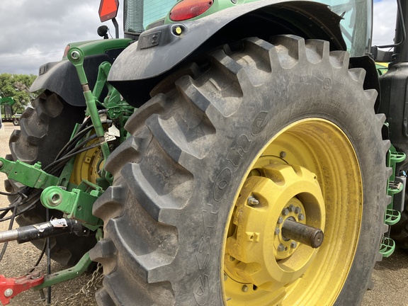 2021 John Deere 6175R Tractor