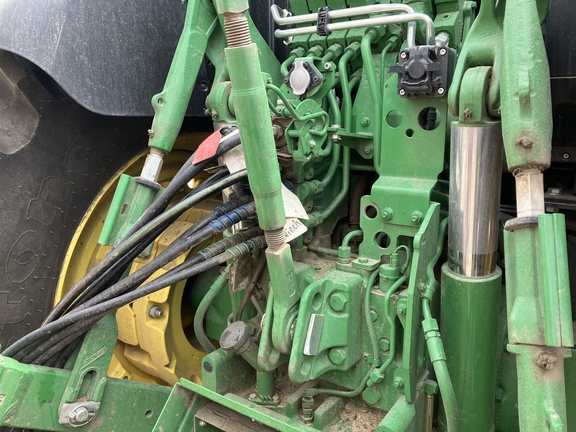 2021 John Deere 6175R Tractor