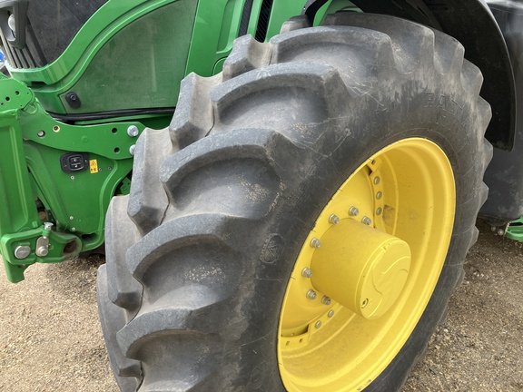 2021 John Deere 6175R Tractor