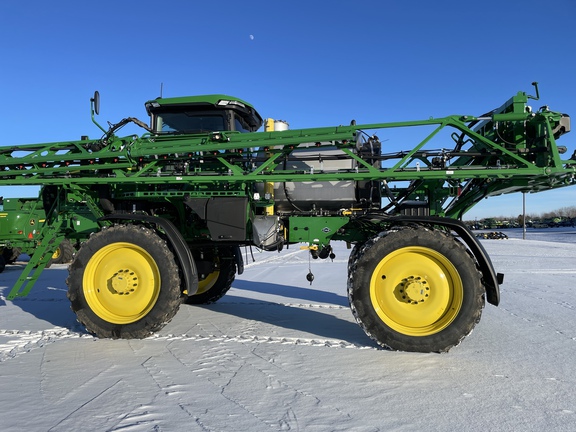 2024 John Deere 410R Sprayer/High Clearance