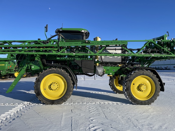 2024 John Deere 410R Sprayer/High Clearance