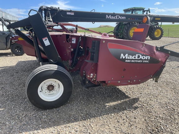 2012 MacDon R85 Mower Conditioner