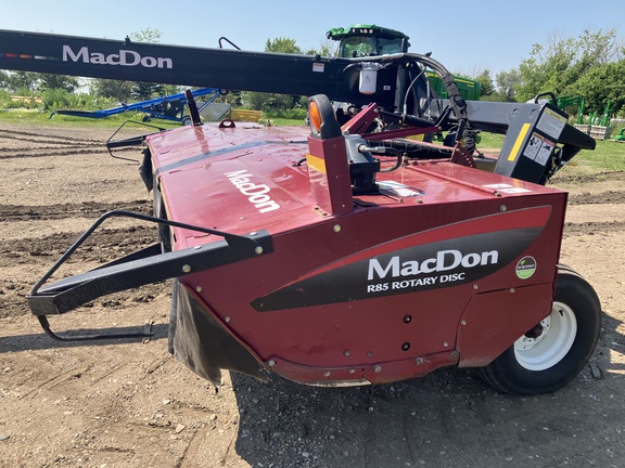 2012 MacDon R85 Mower Conditioner