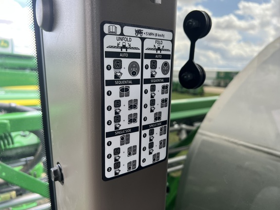 2024 John Deere 616R Sprayer/High Clearance