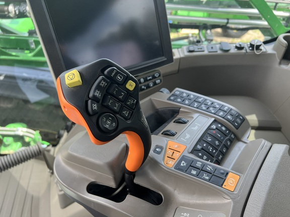 2024 John Deere 616R Sprayer/High Clearance