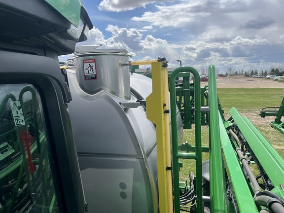 2024 John Deere 616R Sprayer/High Clearance