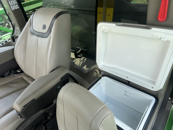 2024 John Deere 616R Sprayer/High Clearance