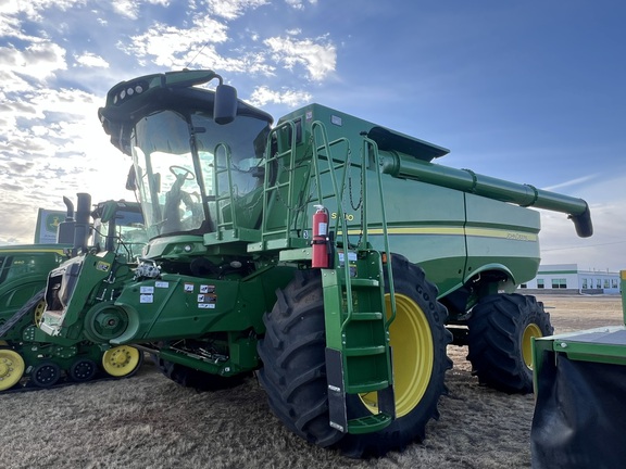 2021 John Deere S780 Combine