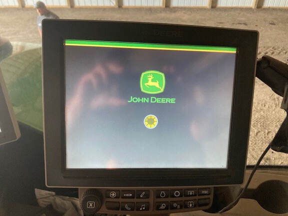 2021 John Deere 9520R Tractor 4WD