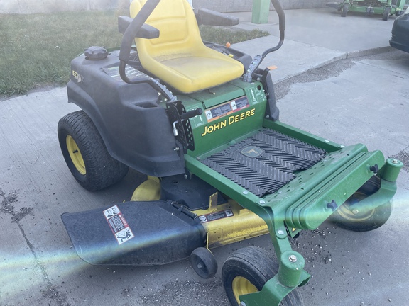 2012 John Deere Z245 Mower/Zero Turn