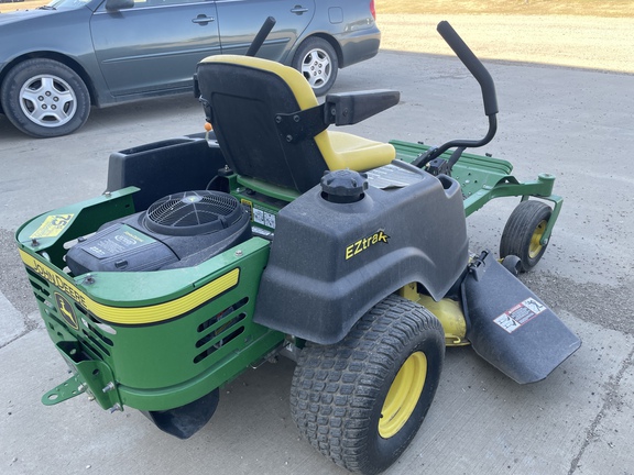 2012 John Deere Z245 Mower/Zero Turn