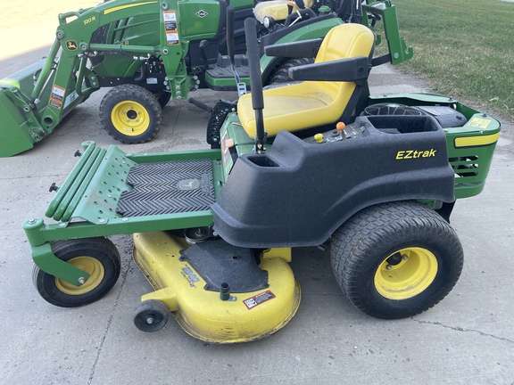 2012 John Deere Z245 Mower/Zero Turn