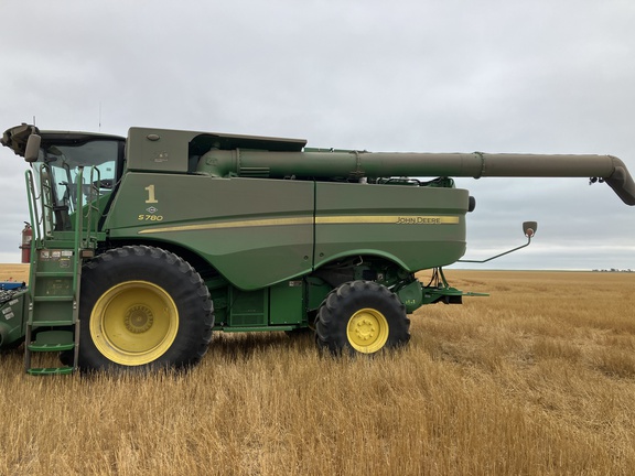 2022 John Deere S780 Combine