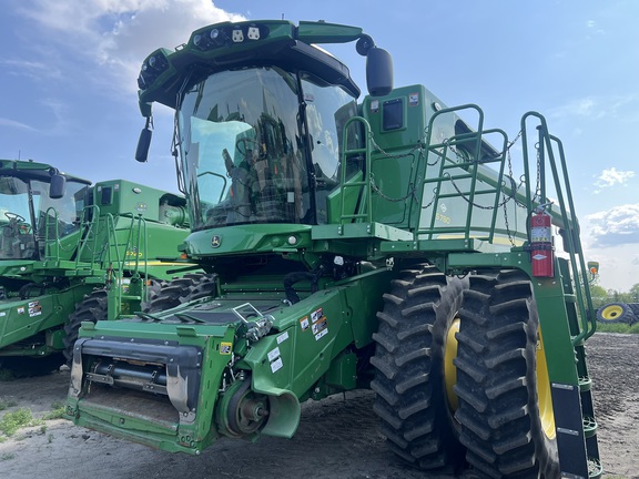 2022 John Deere S780 Combine