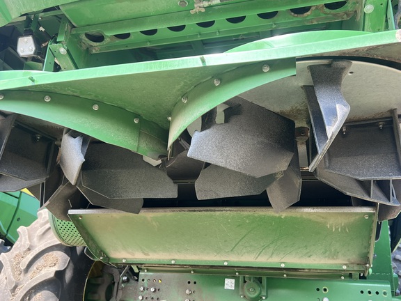 2022 John Deere S780 Combine