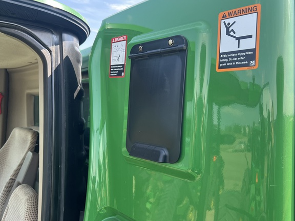 2022 John Deere S780 Combine