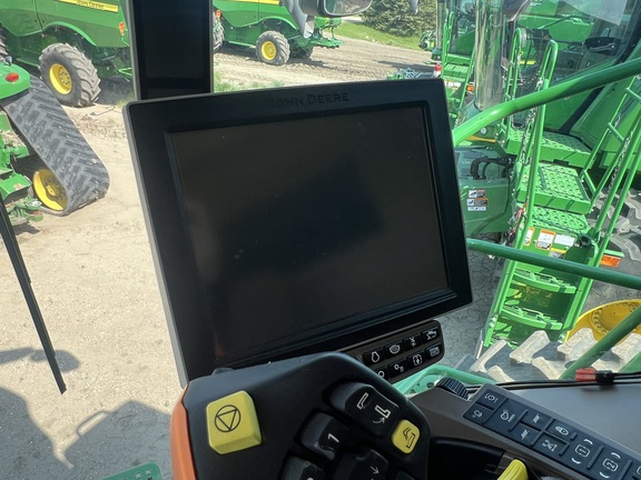 2022 John Deere S780 Combine