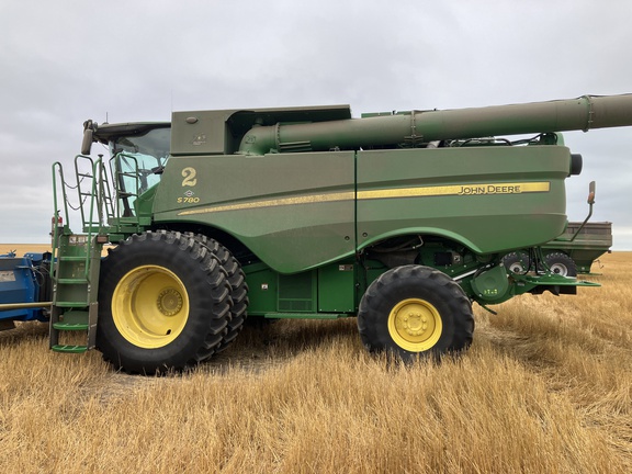 2022 John Deere S780 Combine