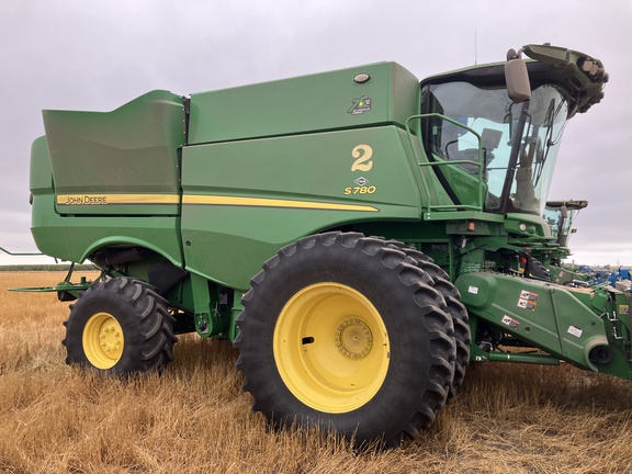 2022 John Deere S780 Combine