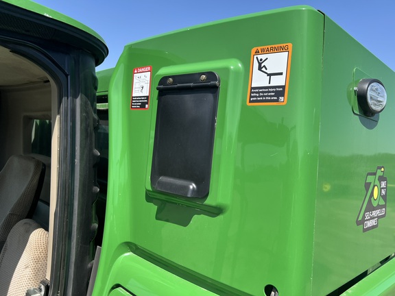 2022 John Deere S780 Combine