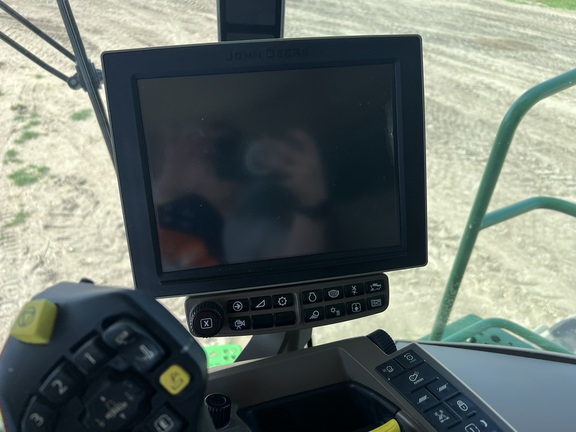 2022 John Deere S780 Combine