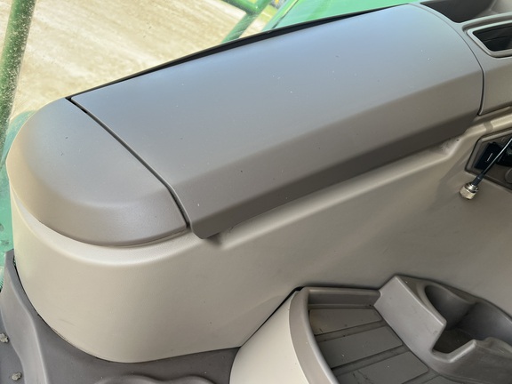 2022 John Deere S780 Combine