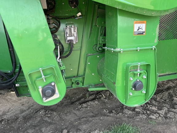 2022 John Deere S780 Combine