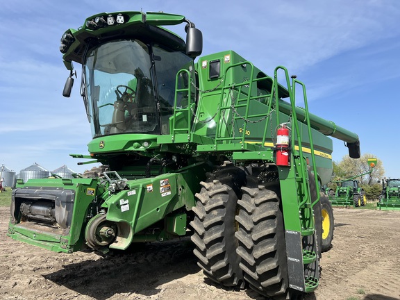2022 John Deere S780 Combine