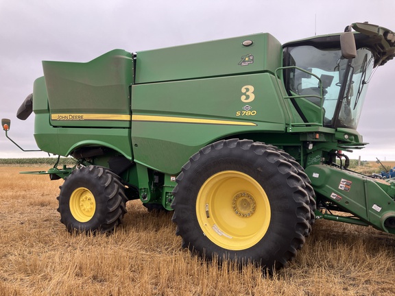 2022 John Deere S780 Combine