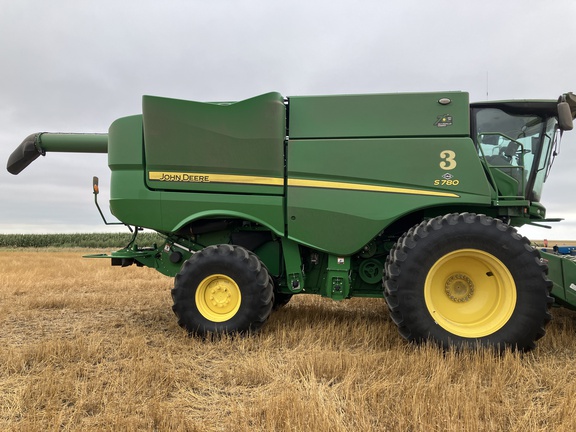 2022 John Deere S780 Combine