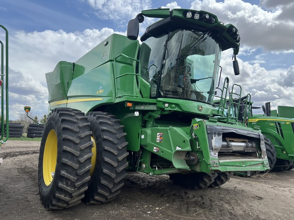 2022 John Deere S780 Combine