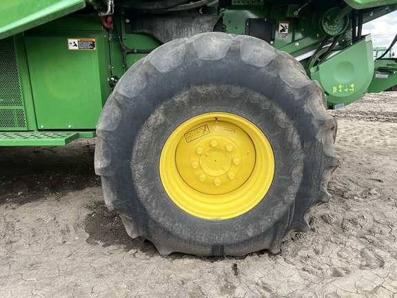 2022 John Deere S780 Combine