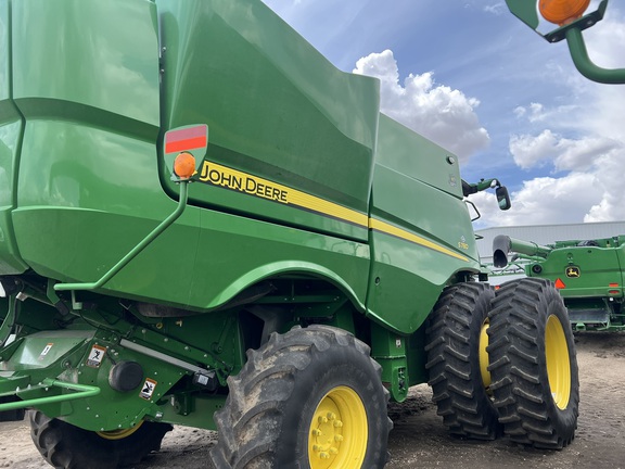 2022 John Deere S780 Combine