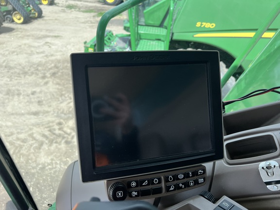 2022 John Deere S780 Combine