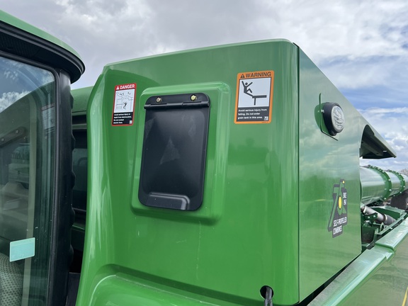 2022 John Deere S780 Combine