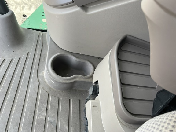 2022 John Deere S780 Combine