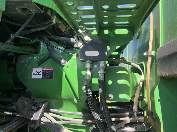 2015 John Deere 9570R Tractor 4WD