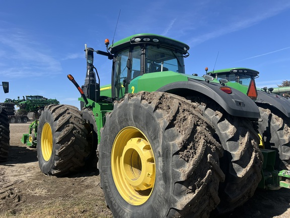 2015 John Deere 9570R Tractor 4WD