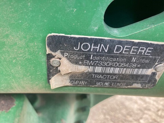 2009 John Deere 7330 Tractor