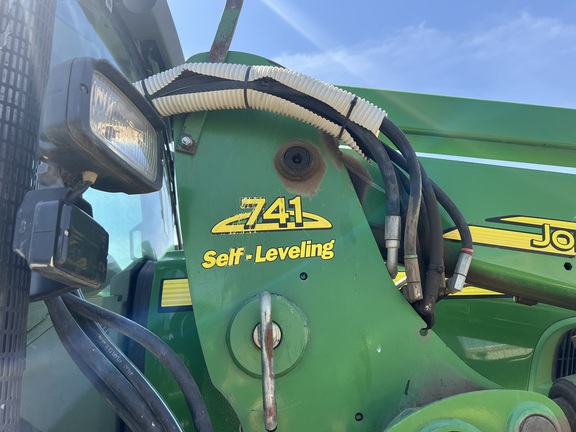 2009 John Deere 7330 Tractor
