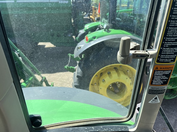 2009 John Deere 7330 Tractor