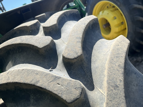 2009 John Deere 7330 Tractor