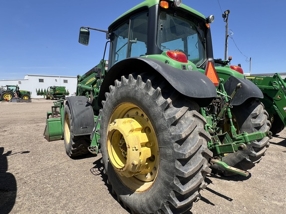 2009 John Deere 7330 Tractor
