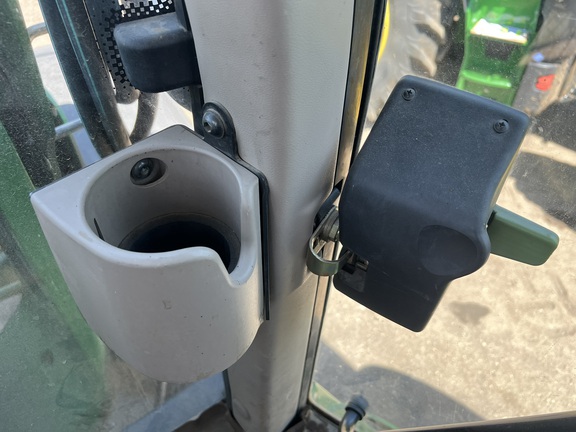 2009 John Deere 7330 Tractor