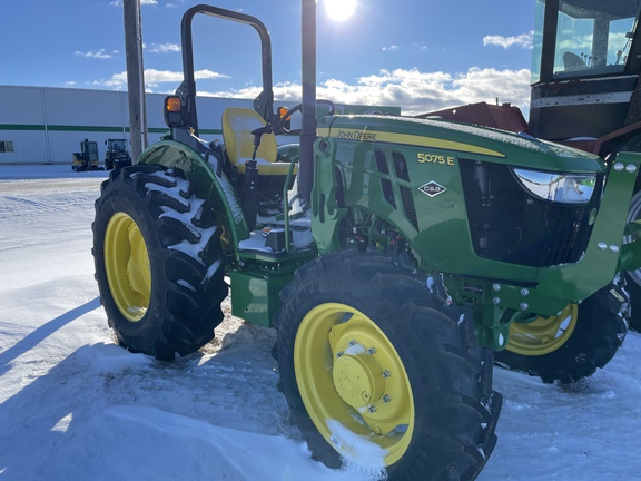 2024 John Deere 5075E Tractor