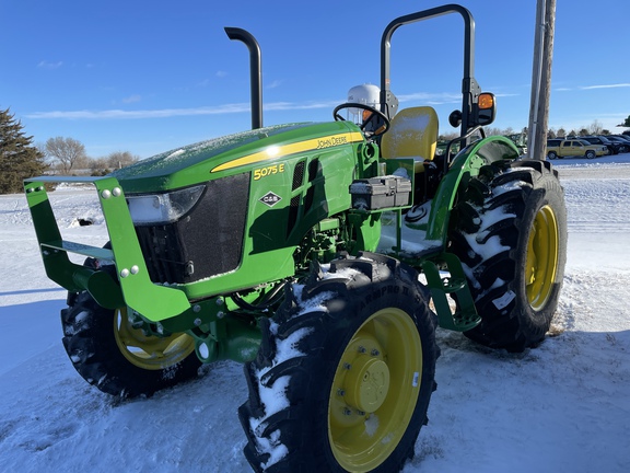 2024 John Deere 5075E Tractor