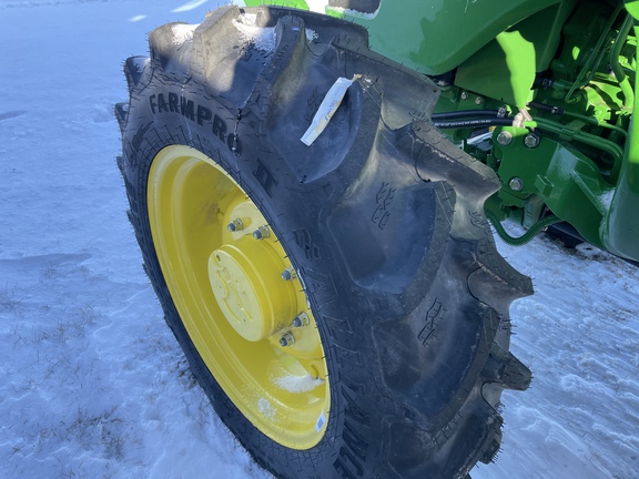 2024 John Deere 5075E Tractor